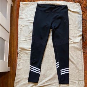 Standard 19 adidas leggings